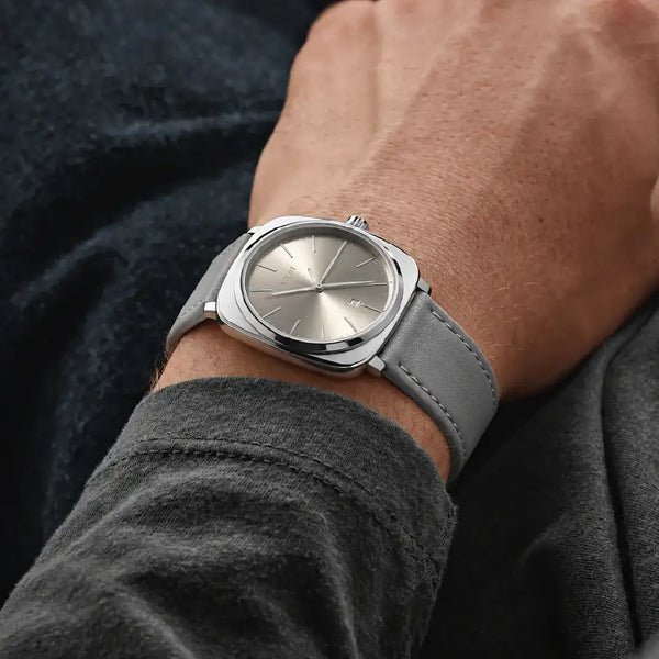 MOONSTON Silver Stainless Steel Men's Watch | Premium Quartz Analog Wrist Watch